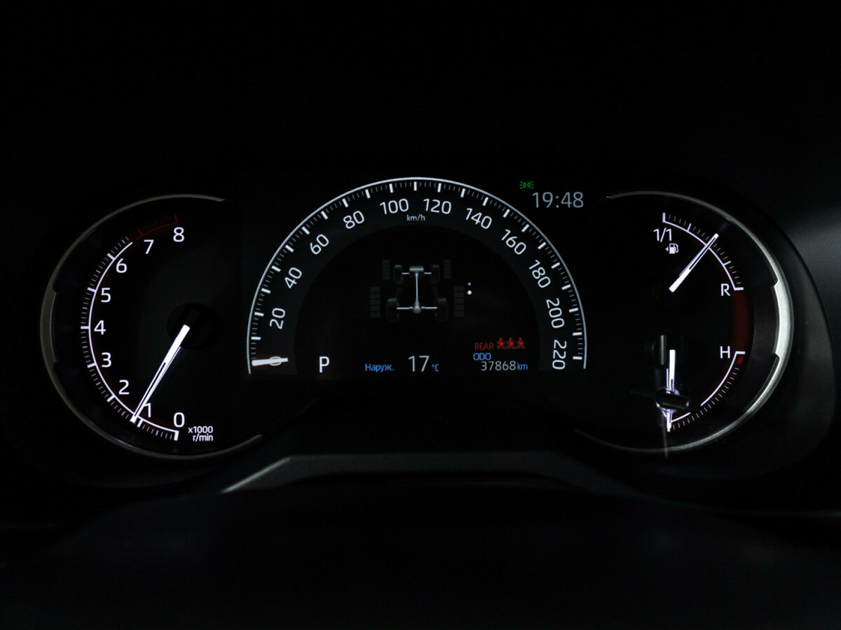 Купить Toyota RAV4 с пробегом. Фото: #11