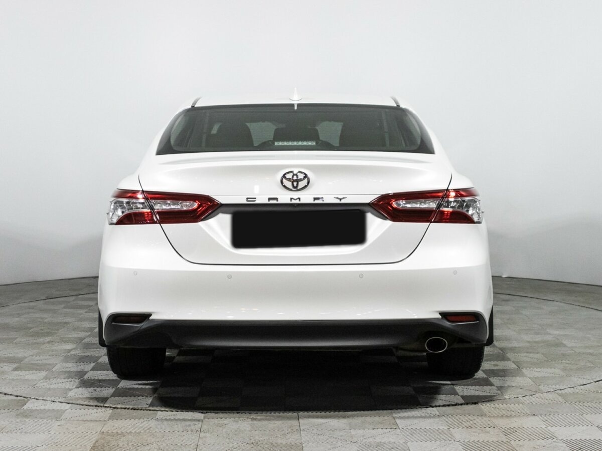 Купить Toyota Camry с пробегом. Фото: #4