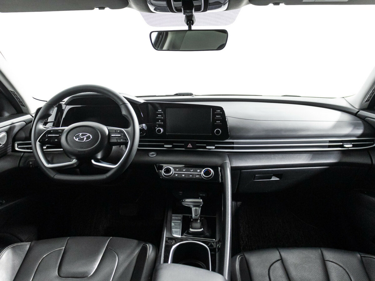 Купить Hyundai Elantra с пробегом. Фото: #12