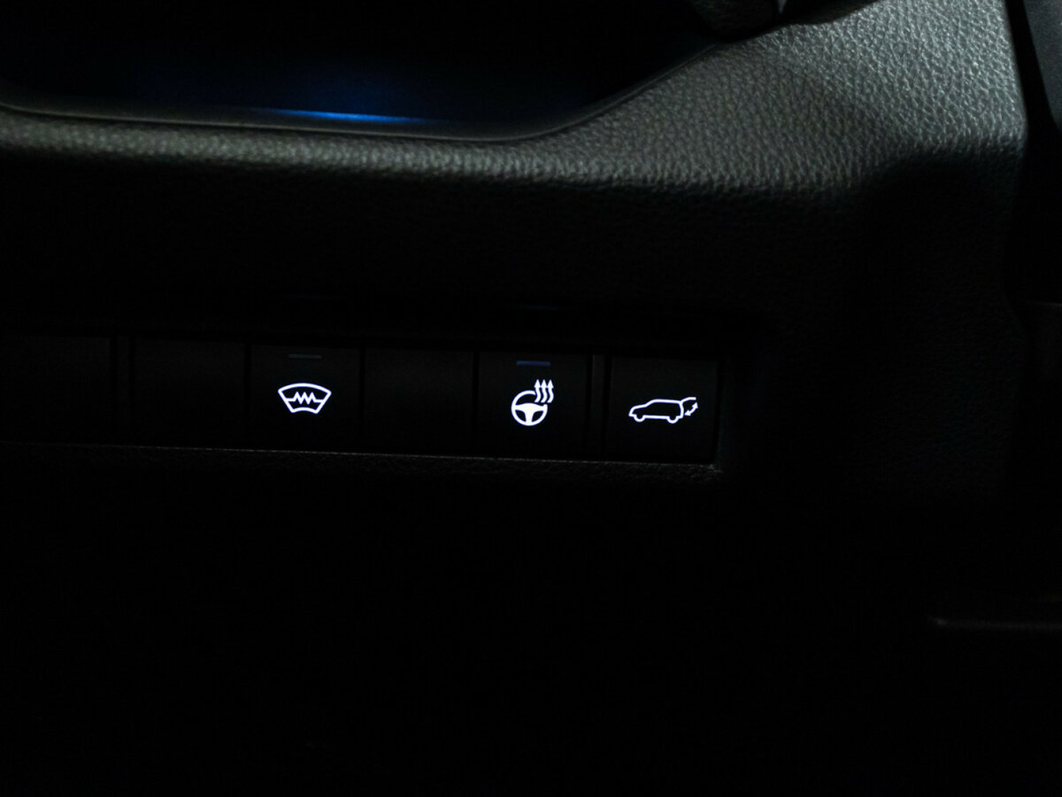 Купить Toyota RAV4 с пробегом. Фото: #18