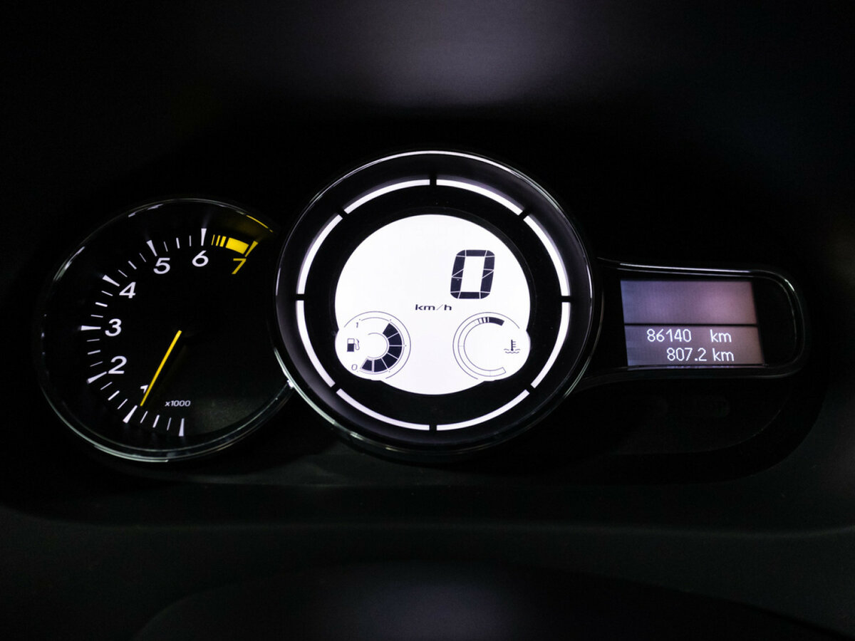 Купить Renault Fluence с пробегом. Фото: #11