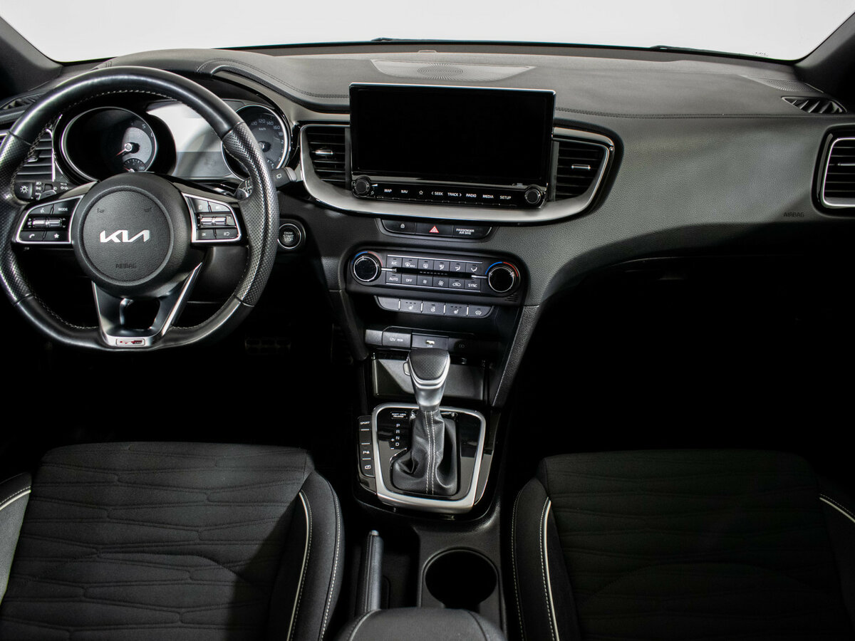 Купить Kia Ceed с пробегом. Фото: #7