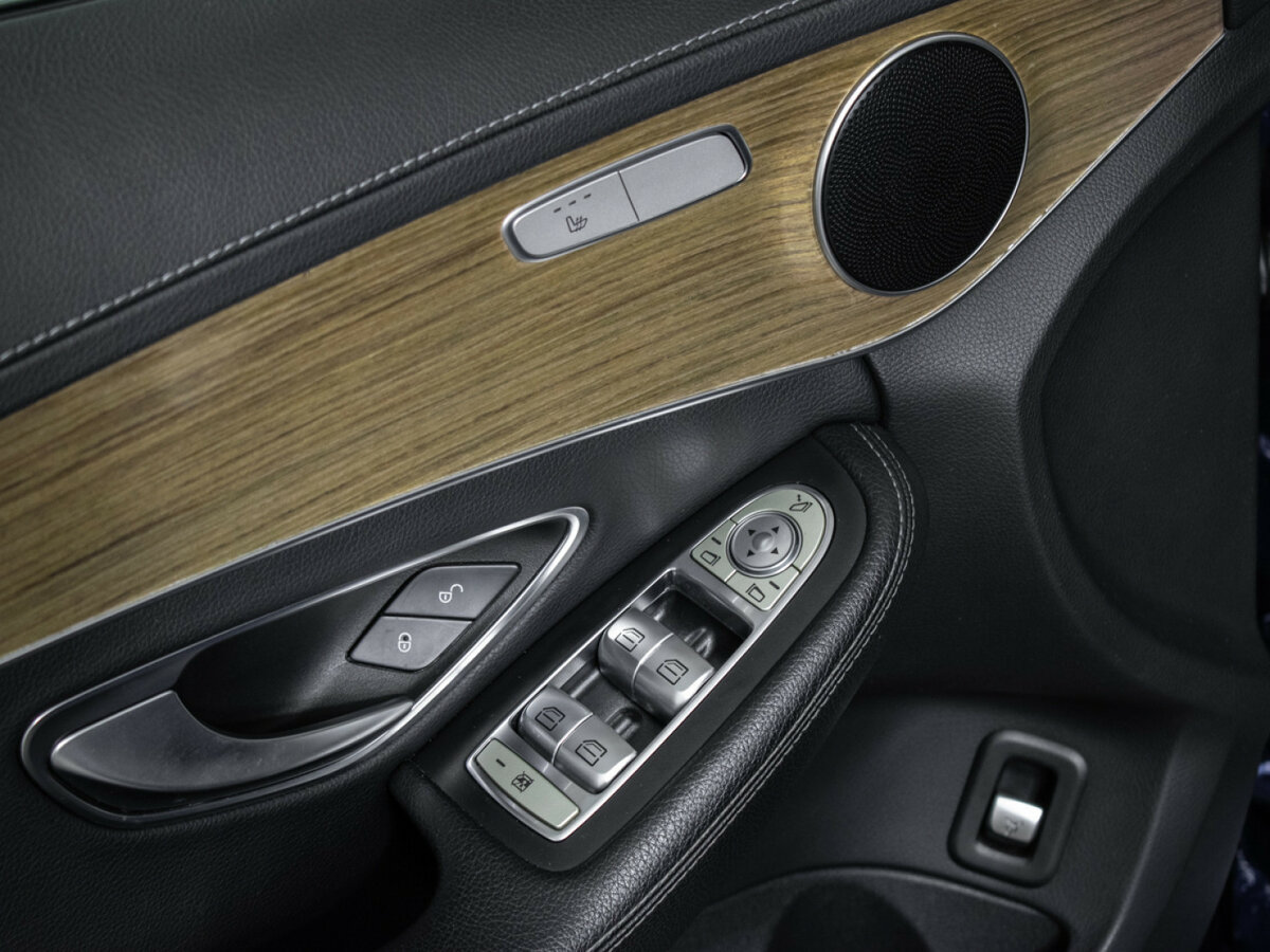 Купить Mercedes-Benz C-Класс с пробегом. Фото: #12