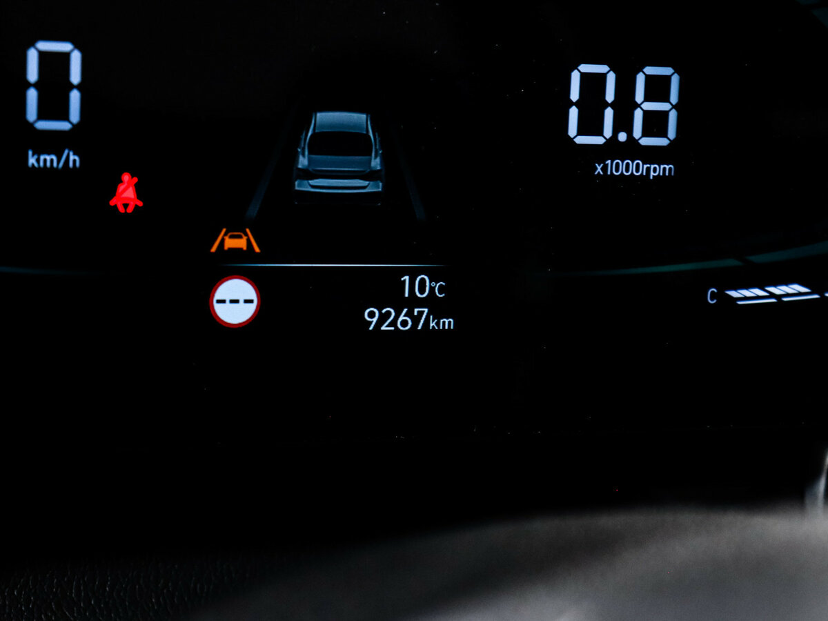 Купить Hyundai Elantra с пробегом. Фото: #8