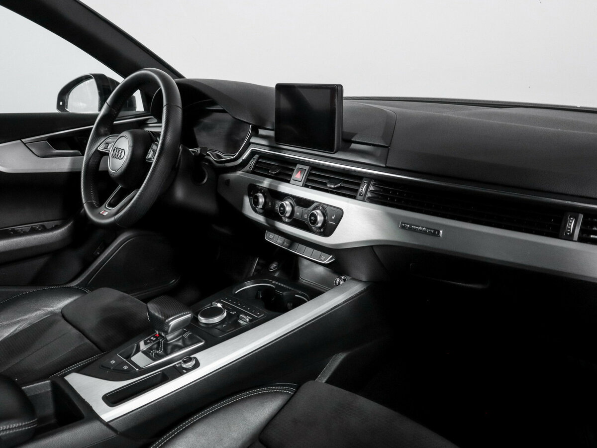 Купить Audi A4 с пробегом. Фото: #8