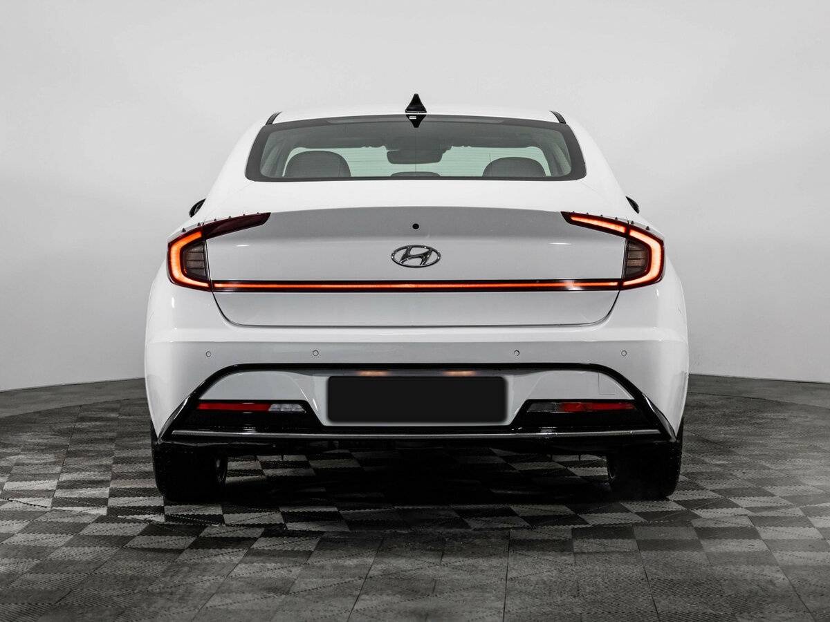 Купить Hyundai Sonata с пробегом. Фото: #4