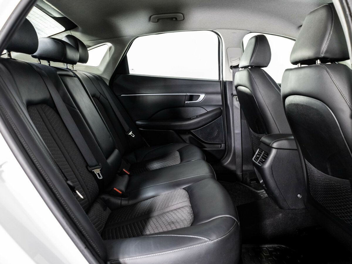 Купить Hyundai Sonata с пробегом. Фото: #14
