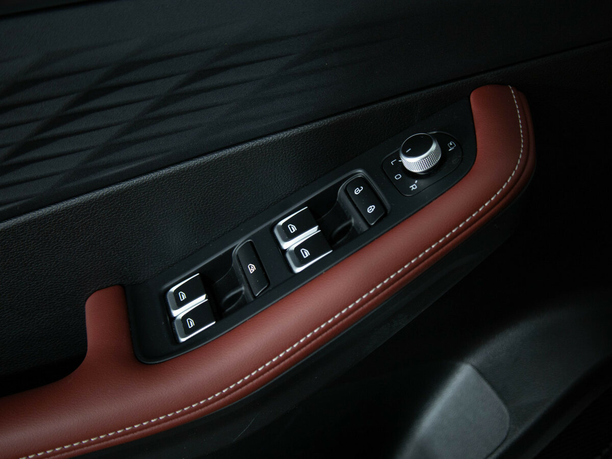 Купить Geely Coolray с пробегом. Фото: #18