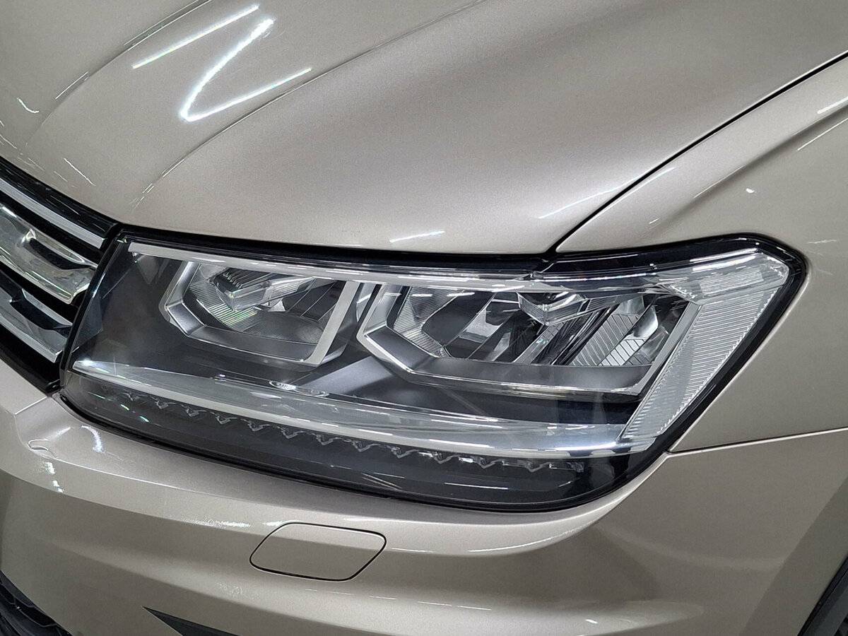 Купить Volkswagen Tiguan с пробегом. Фото: #16