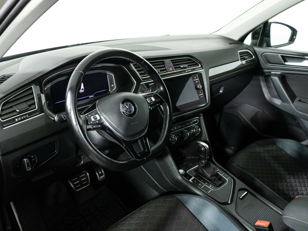 Купить Volkswagen Tiguan с пробегом. Фото: #10