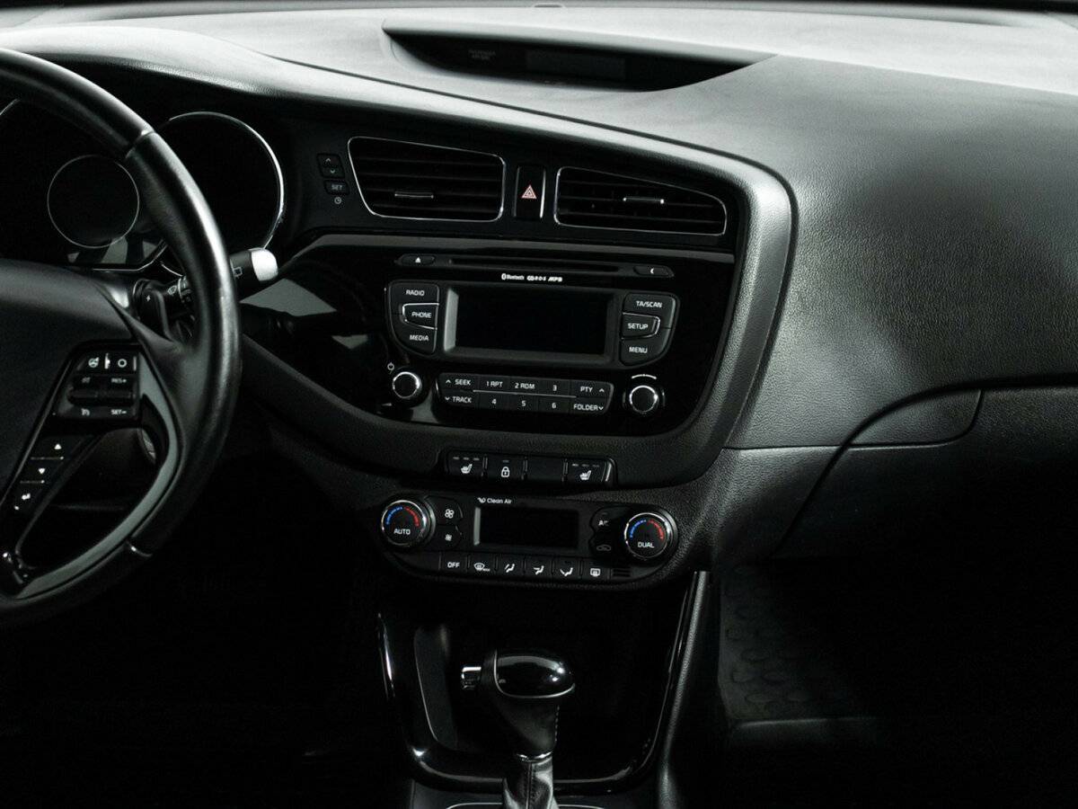 Купить Kia Ceed с пробегом. Фото: #13