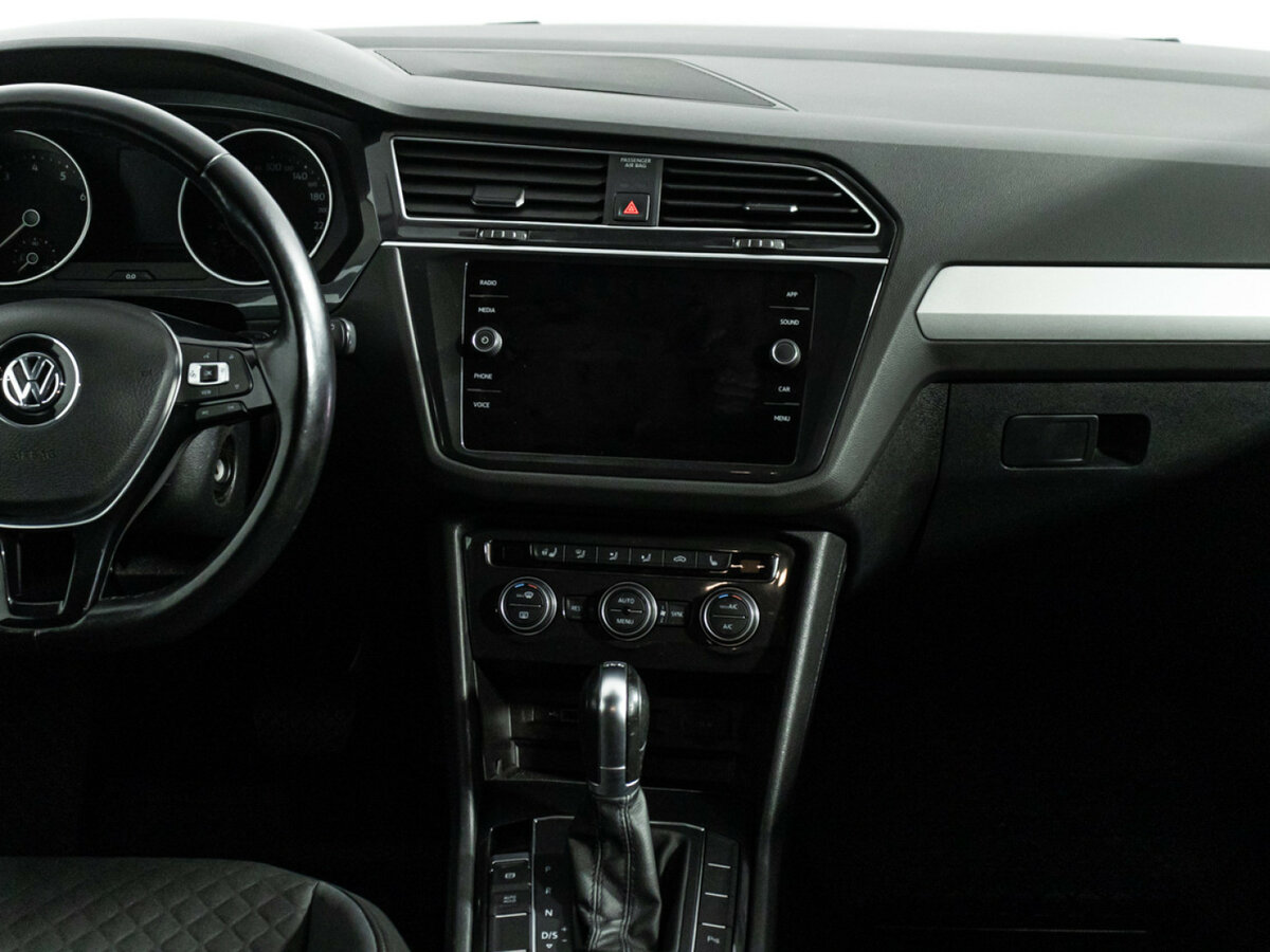 Купить Volkswagen Tiguan с пробегом. Фото: #13