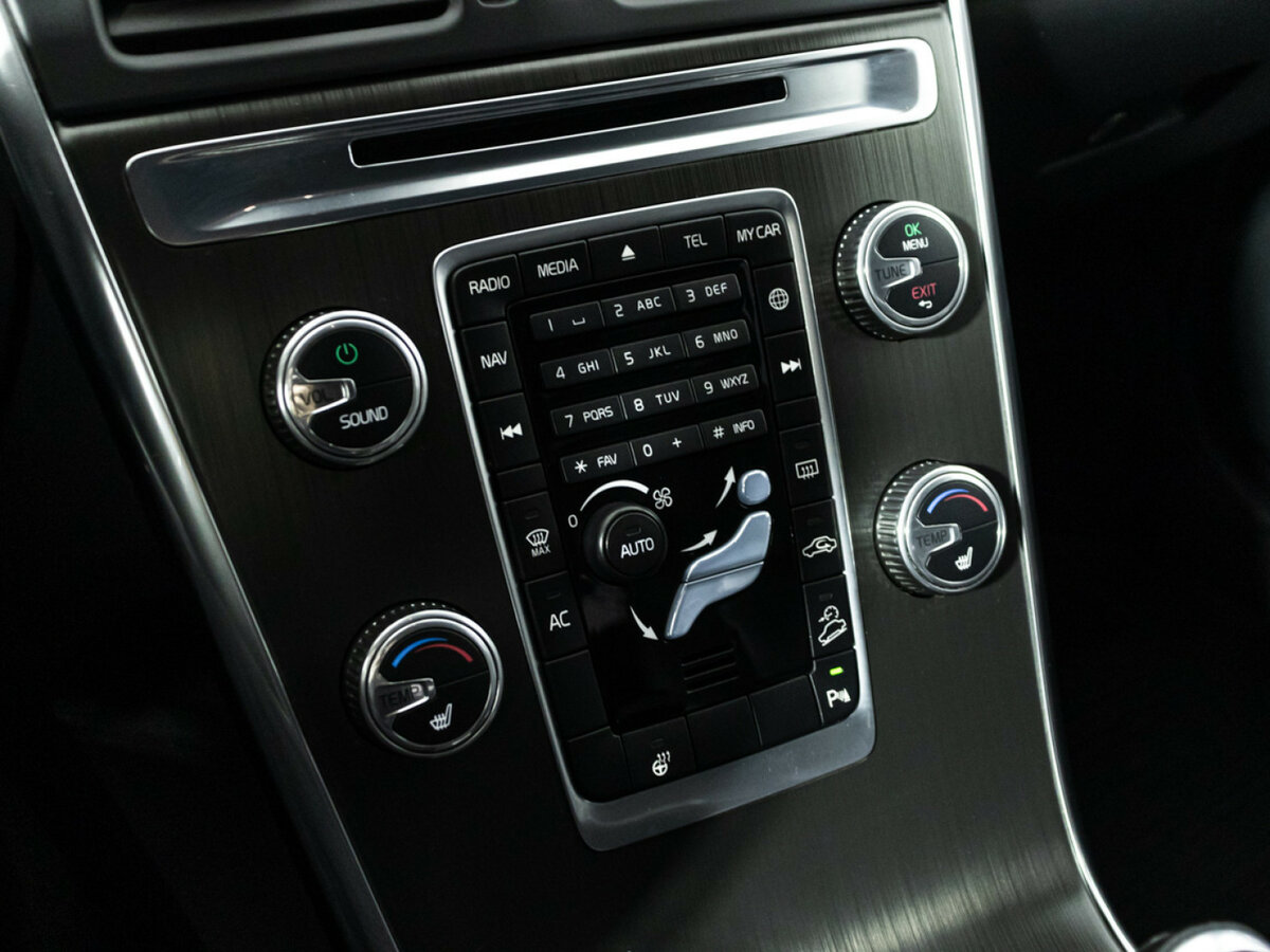 Купить Volvo XC60 с пробегом. Фото: #13