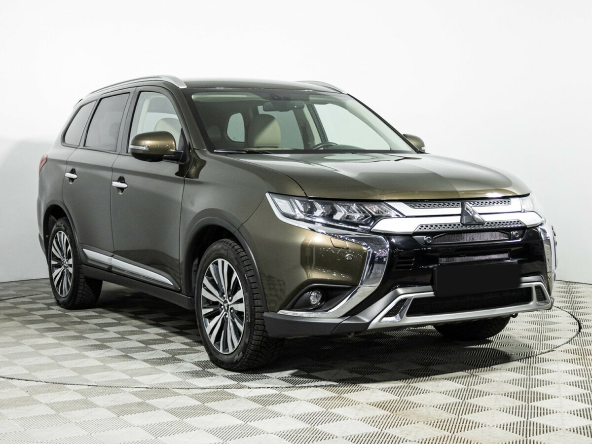 Купить Mitsubishi Outlander с пробегом. Фото: #2