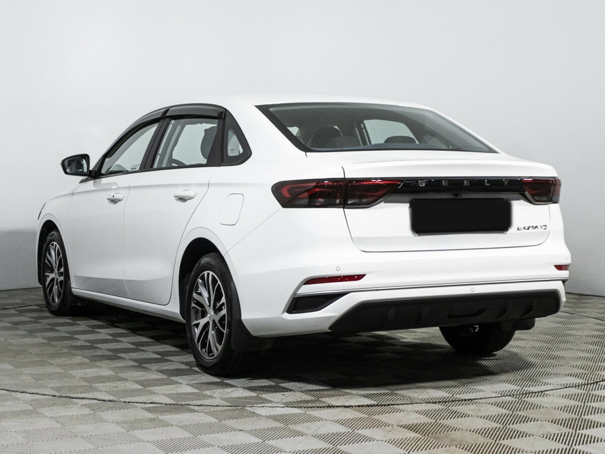 Купить Geely Emgrand с пробегом. Фото: #6