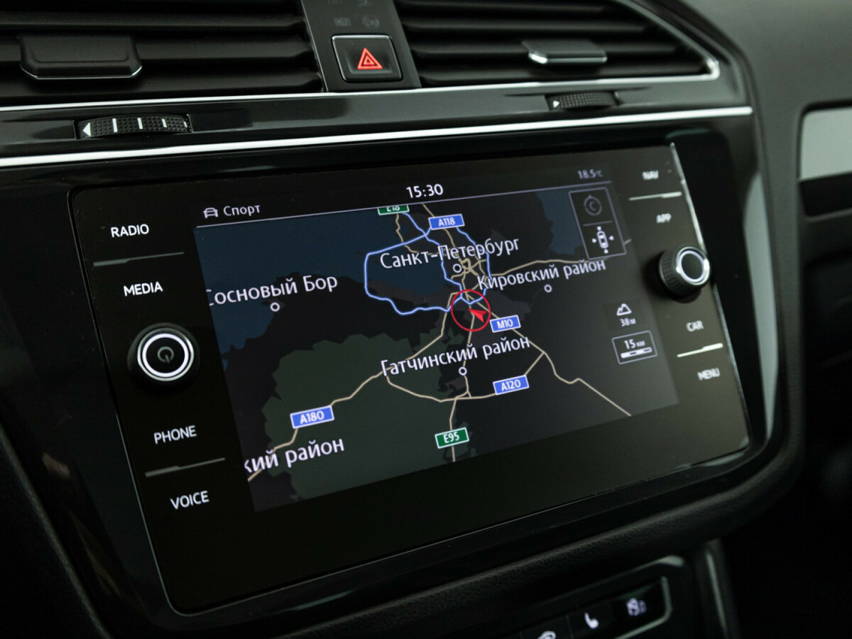 Купить Volkswagen Tiguan с пробегом. Фото: #17