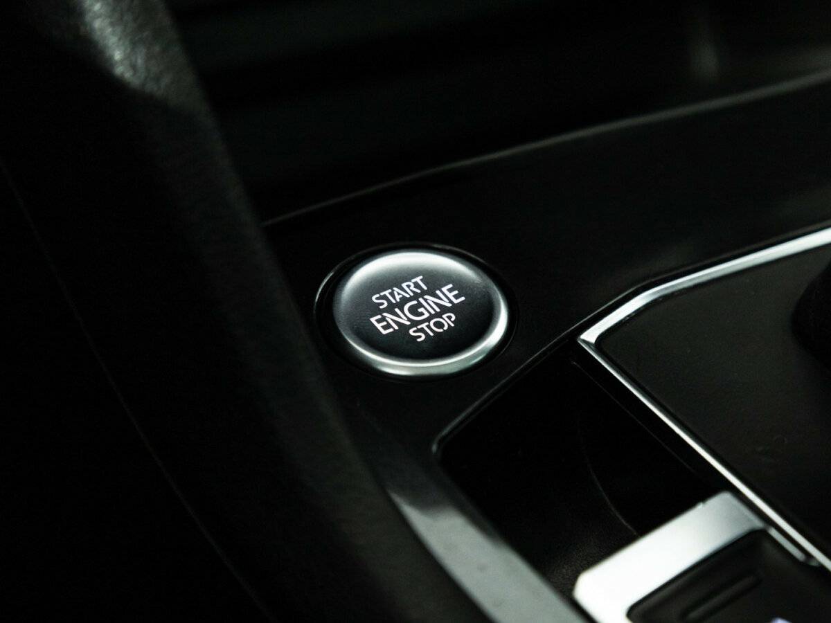 Купить Volkswagen Tiguan с пробегом. Фото: #20