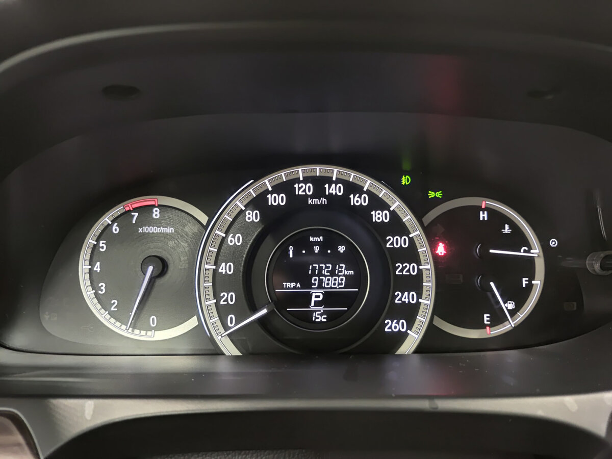 Купить Honda Accord с пробегом. Фото: #12