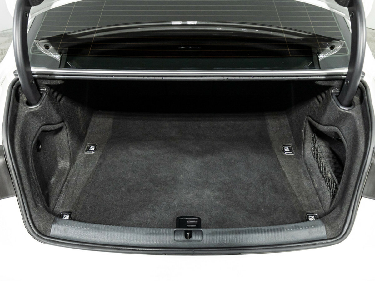 Купить Audi A4 с пробегом. Фото: #20