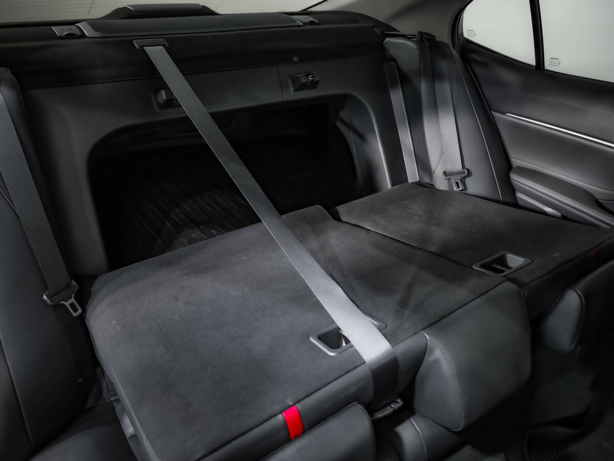 Купить Toyota Camry с пробегом. Фото: #26