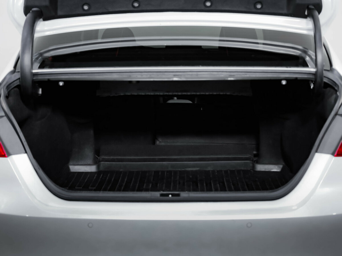 Купить Toyota Camry с пробегом. Фото: #28