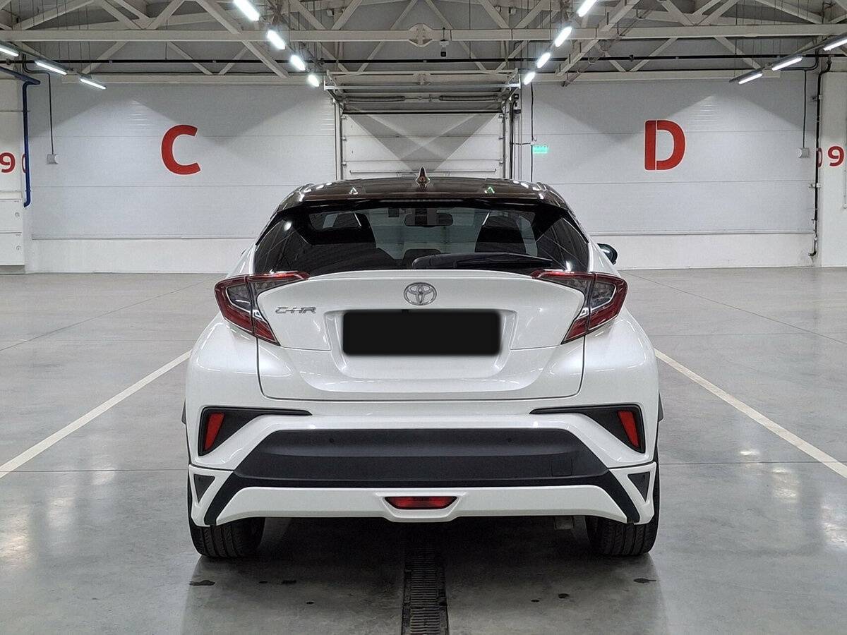 Купить Toyota C-HR с пробегом. Фото: #5