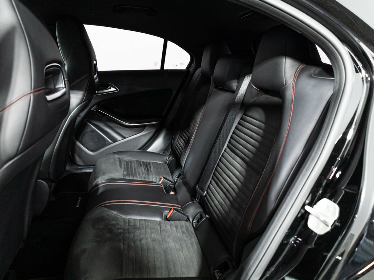 Купить Mercedes-Benz A-Класс с пробегом. Фото: #9