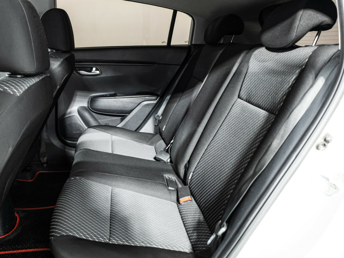 Купить Kia Rio с пробегом. Фото: #9