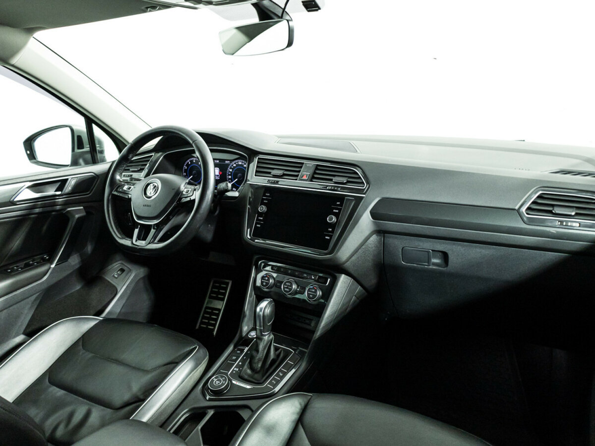 Купить Volkswagen Tiguan с пробегом. Фото: #8