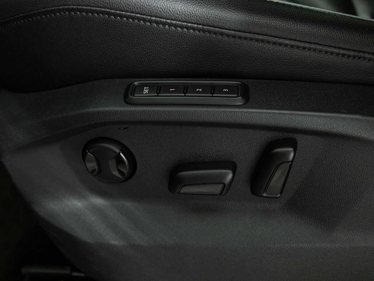 Купить Volkswagen Tiguan с пробегом. Фото: #16