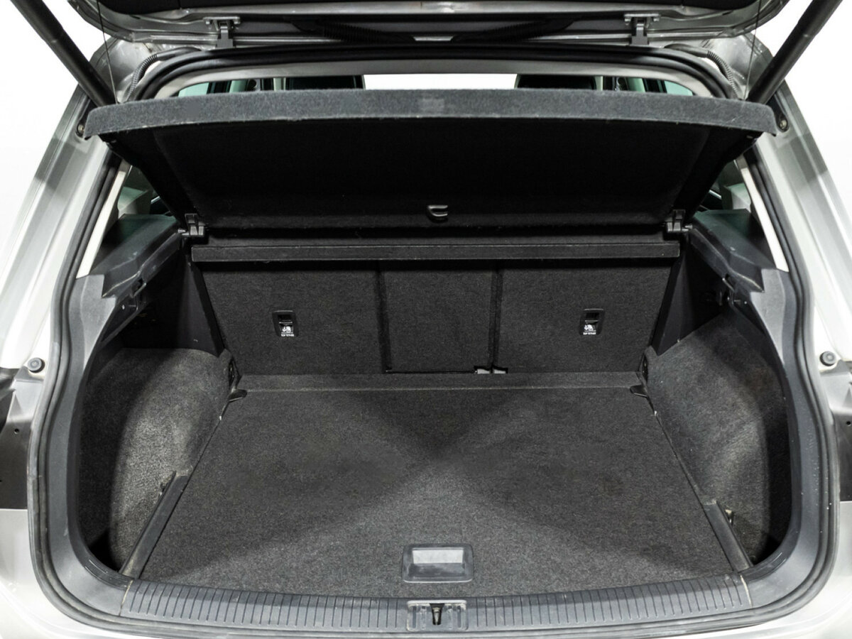Купить Volkswagen Tiguan с пробегом. Фото: #19