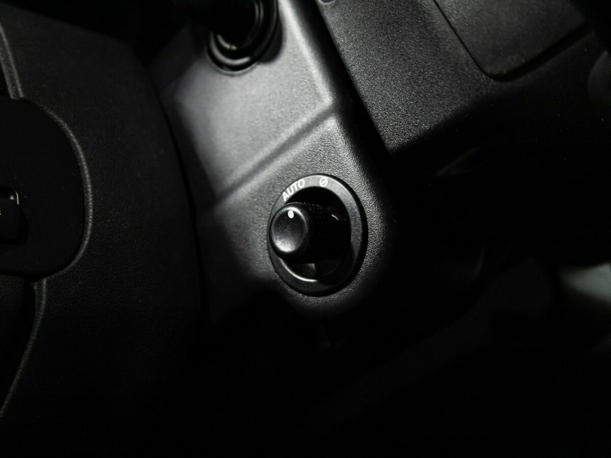 Купить Land Rover Discovery с пробегом. Фото: #16