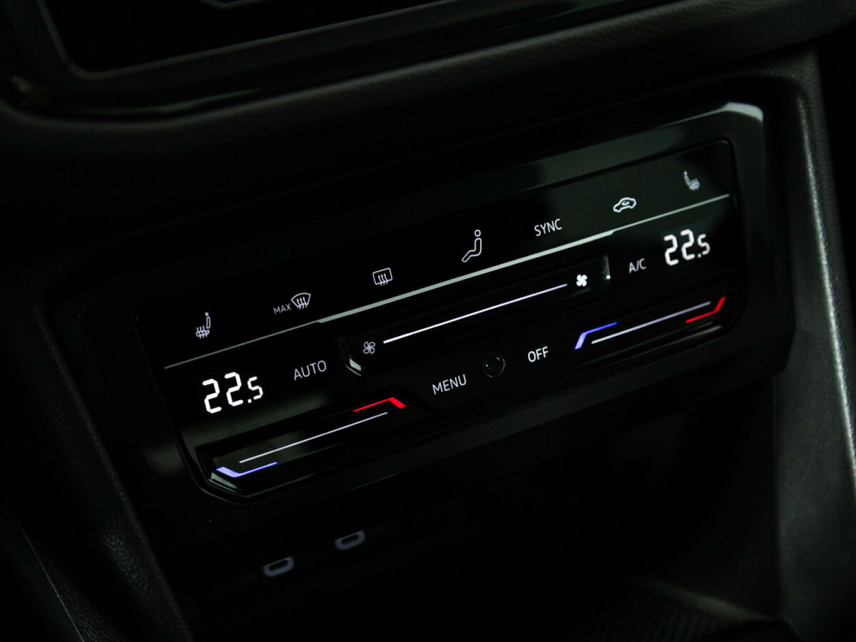 Купить Volkswagen Tiguan с пробегом. Фото: #15