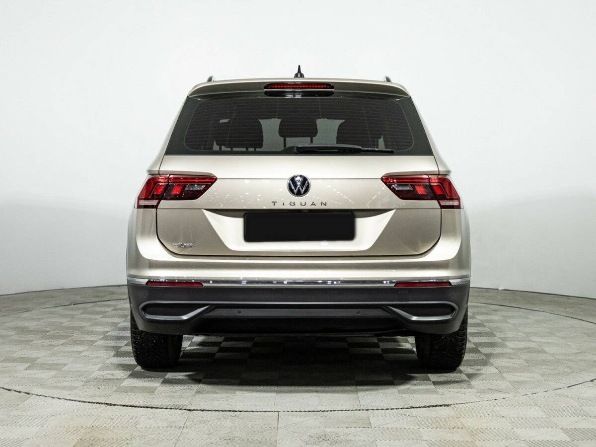 Купить Volkswagen Tiguan с пробегом. Фото: #5