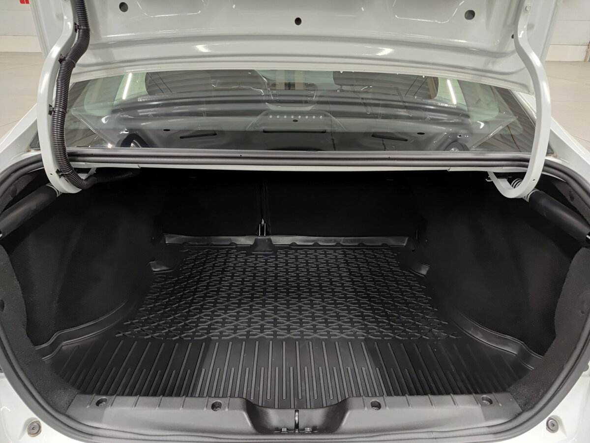 Купить Lada (ВАЗ) Vesta с пробегом. Фото: #9