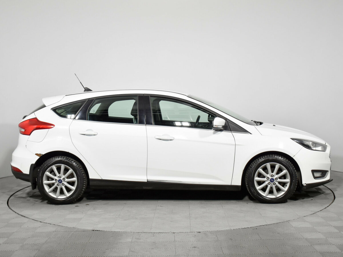 Купить Ford Focus с пробегом. Фото: #3