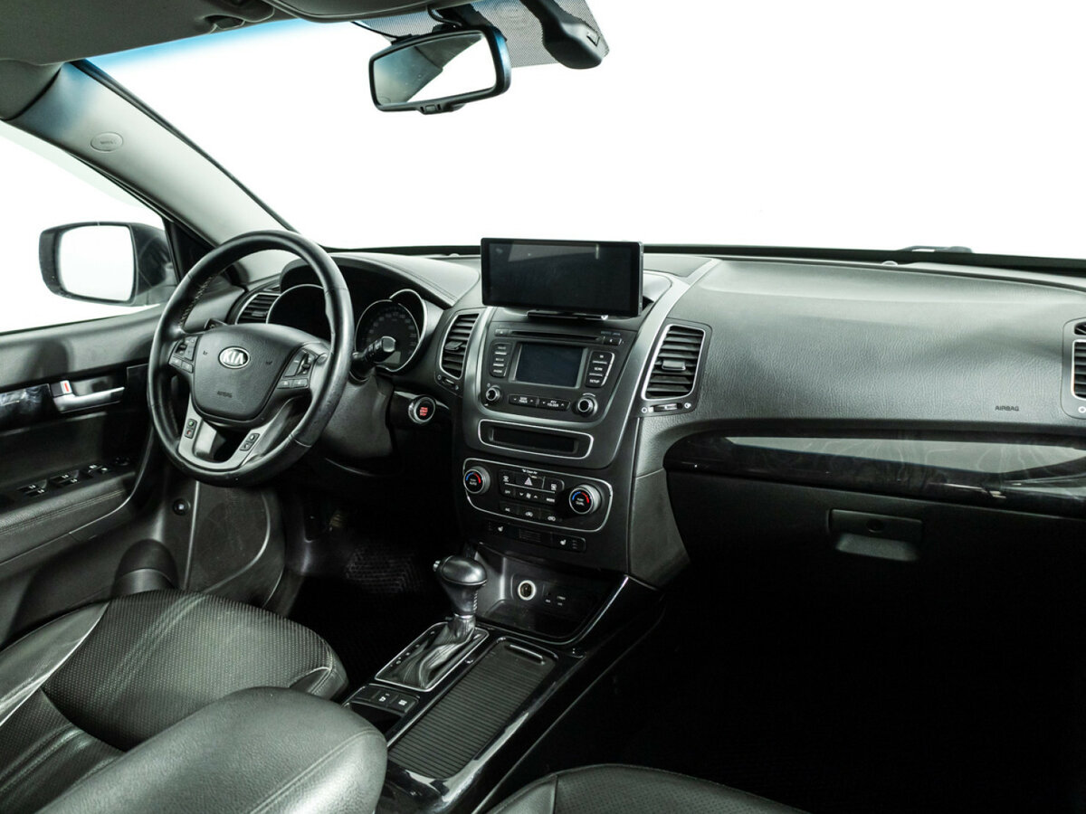 Купить Kia Sorento с пробегом. Фото: #8