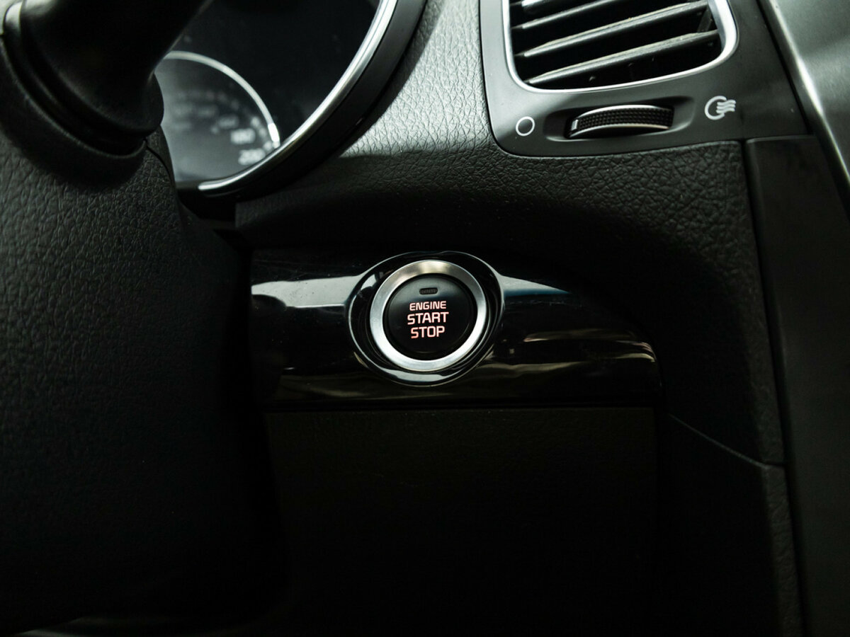 Купить Kia Sorento с пробегом. Фото: #17