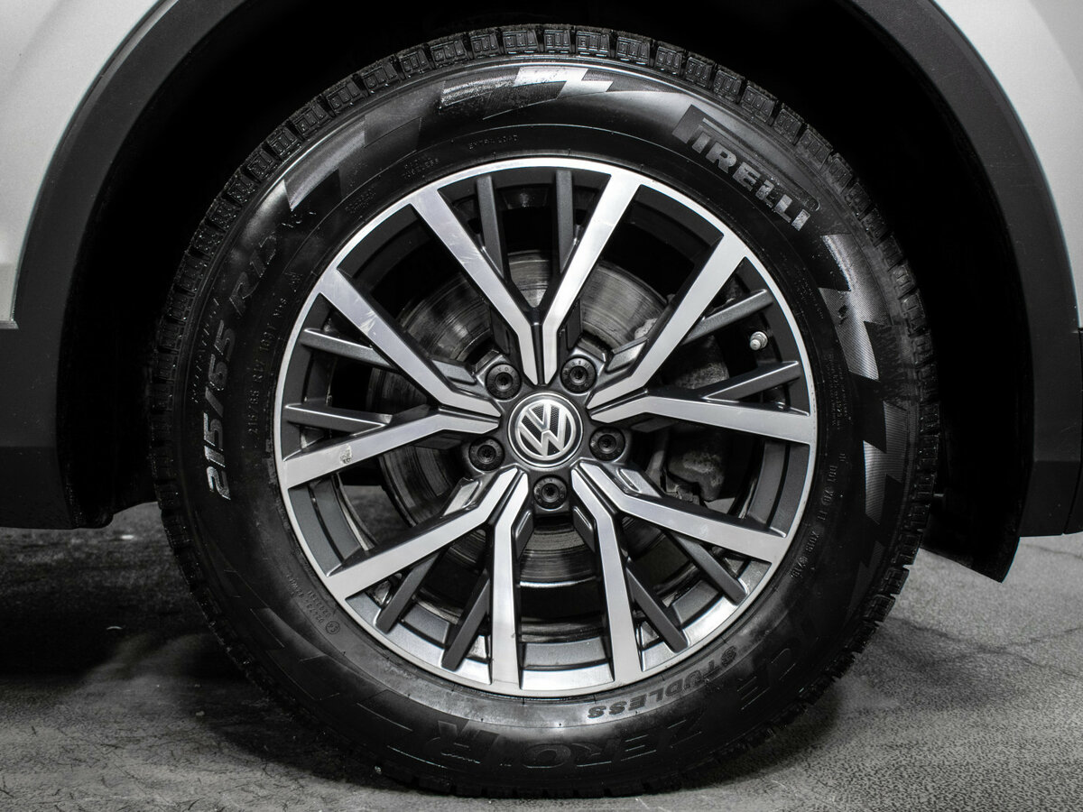 Купить Volkswagen Tiguan с пробегом. Фото: #15