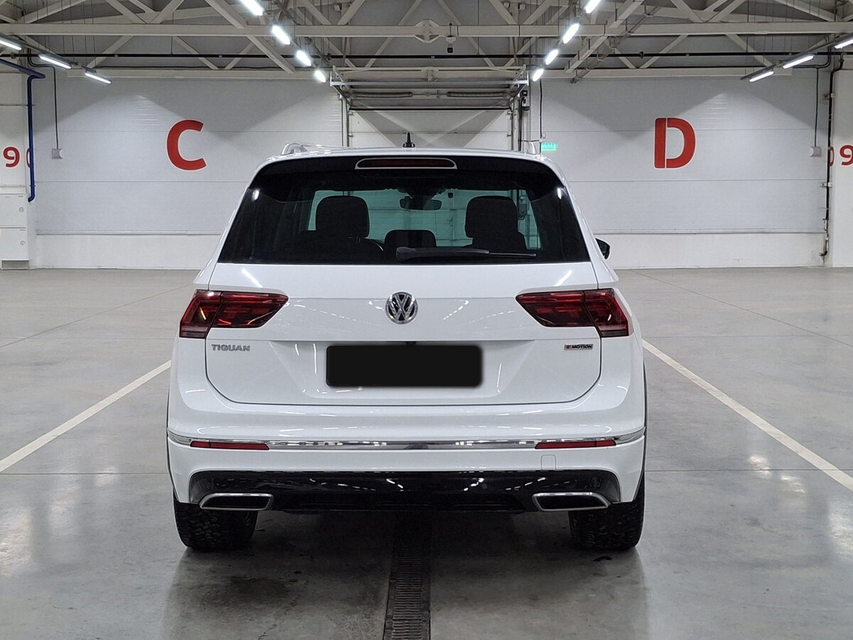Купить Volkswagen Tiguan с пробегом. Фото: #5