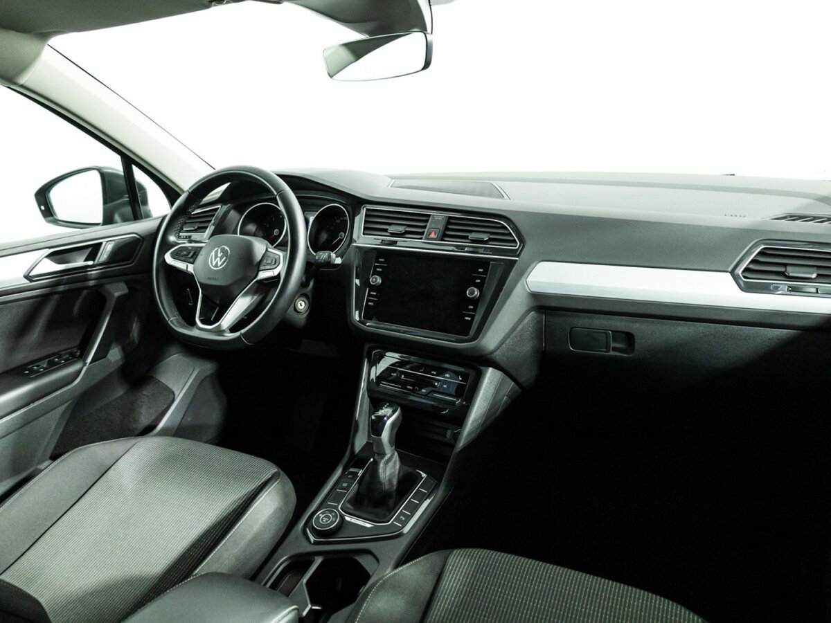 Купить Volkswagen Tiguan с пробегом. Фото: #8