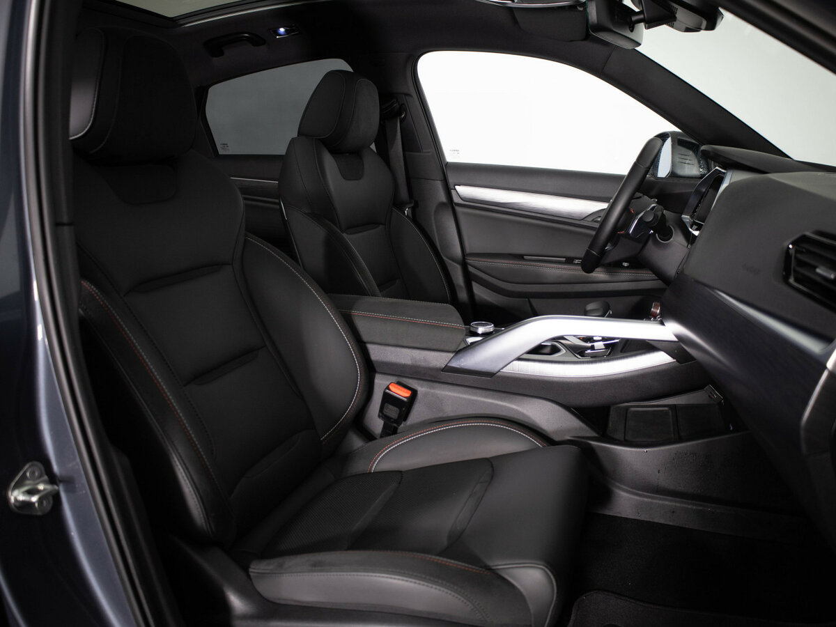 Купить Geely Tugella с пробегом. Фото: #17