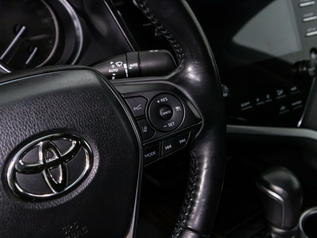 Купить Toyota Camry с пробегом. Фото: #22