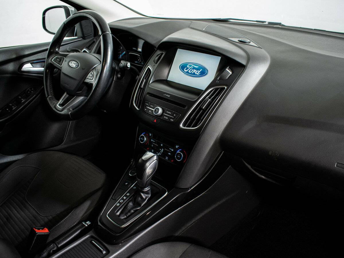 Купить Ford Focus с пробегом. Фото: #7