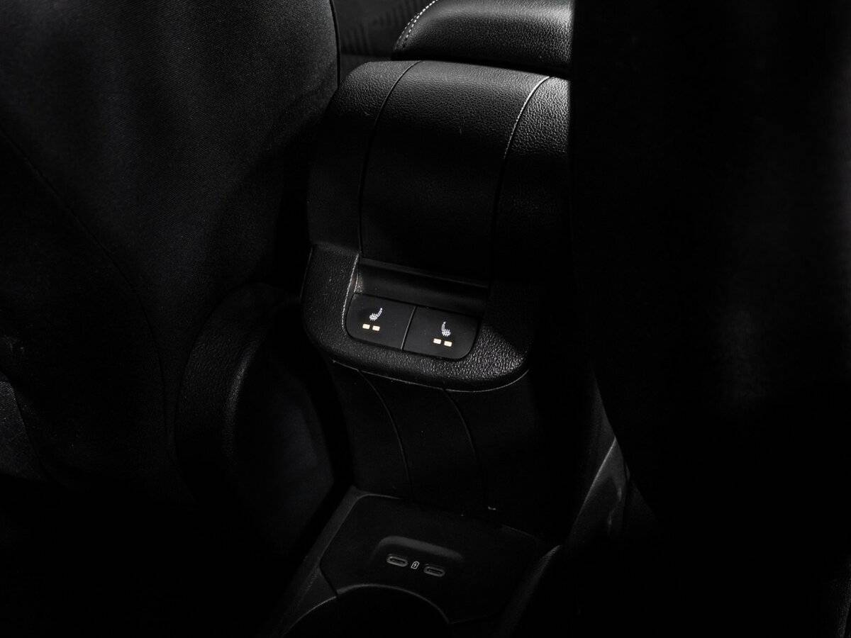 Купить Volkswagen Polo с пробегом. Фото: #14