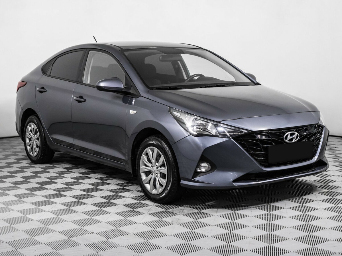 Купить Hyundai Solaris с пробегом. Фото: #2