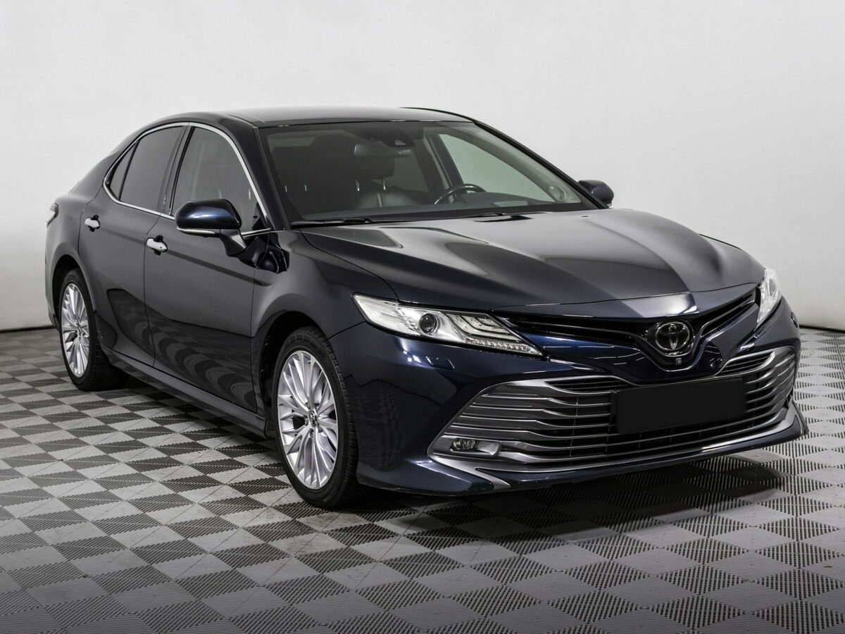 Купить Toyota Camry с пробегом. Фото: #2