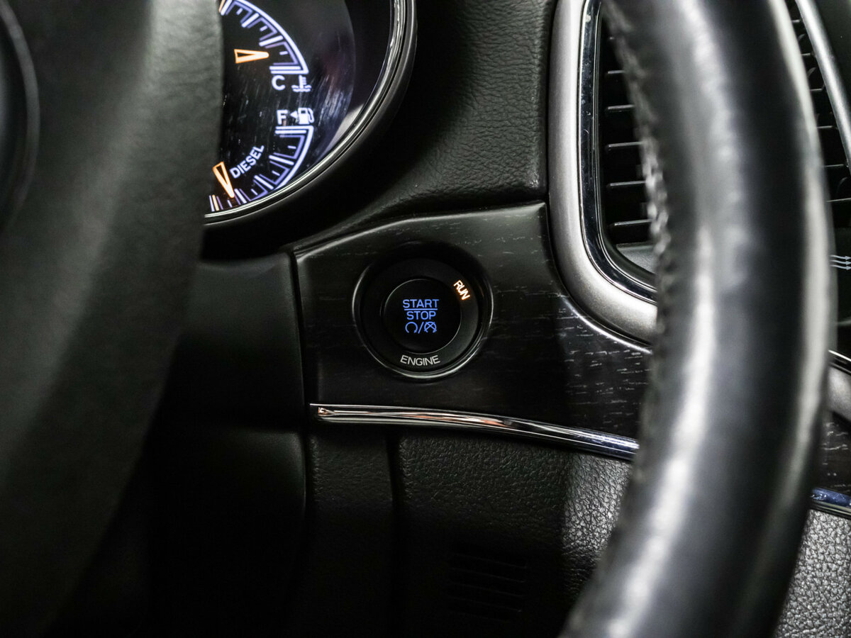 Купить Jeep Grand Cherokee с пробегом. Фото: #17