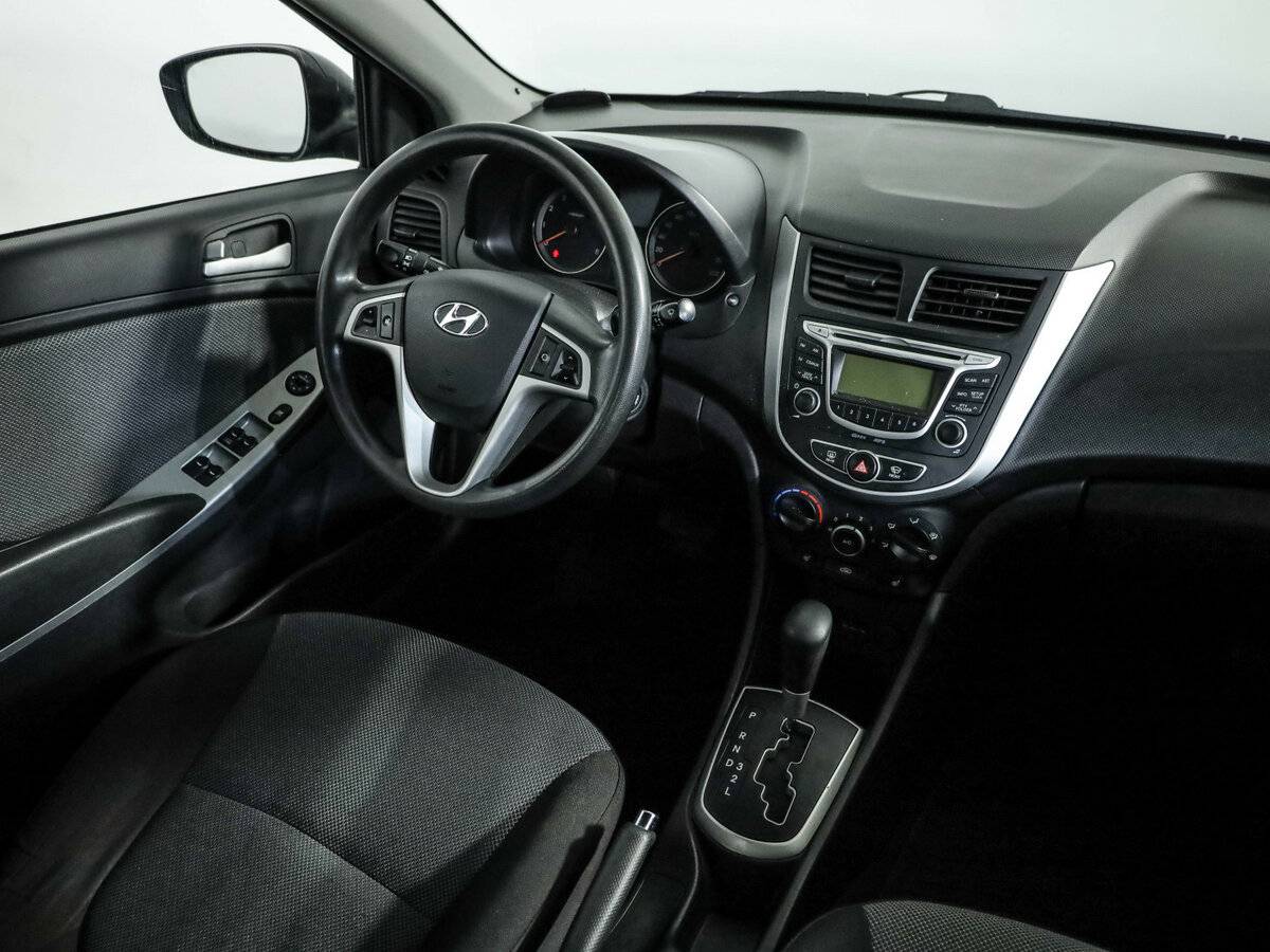 Купить Hyundai Solaris с пробегом. Фото: #7