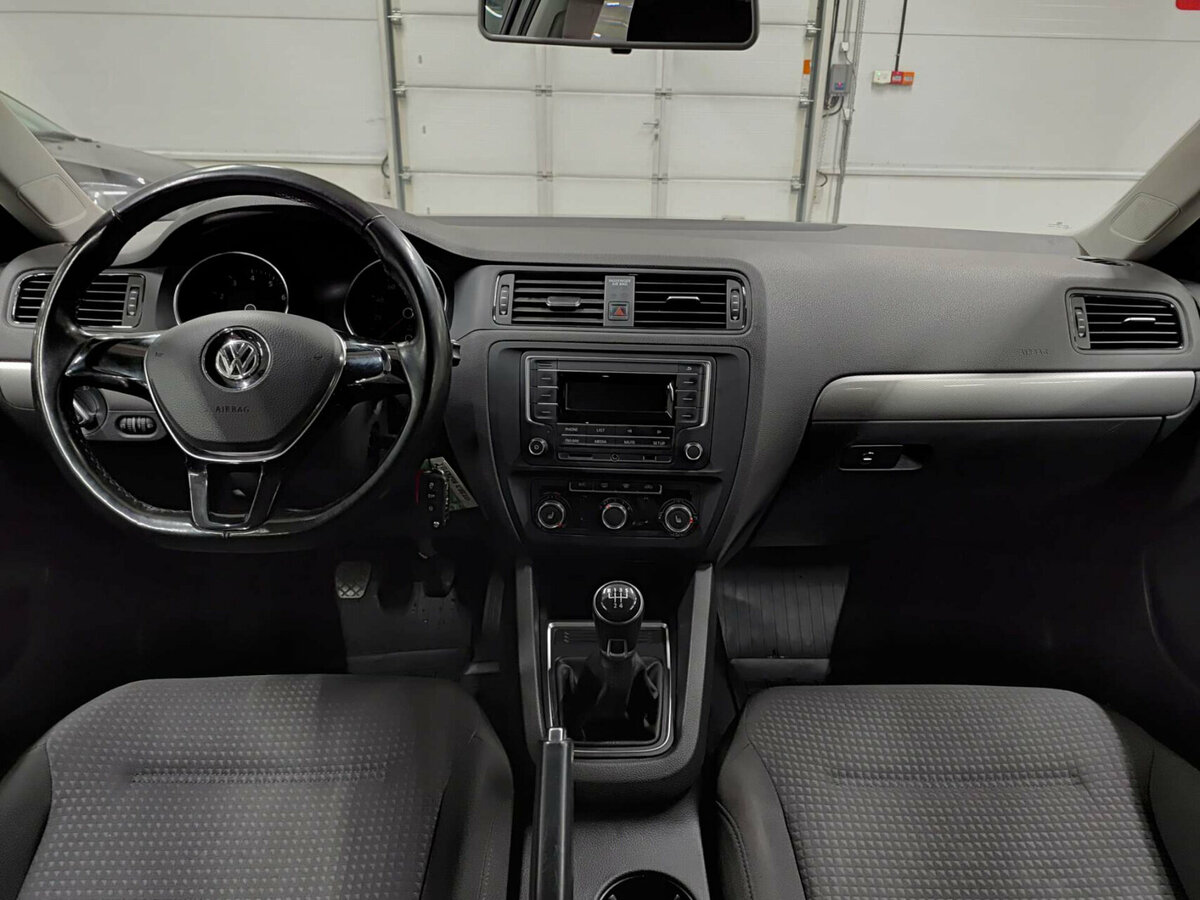 Купить Volkswagen Jetta с пробегом. Фото: #13